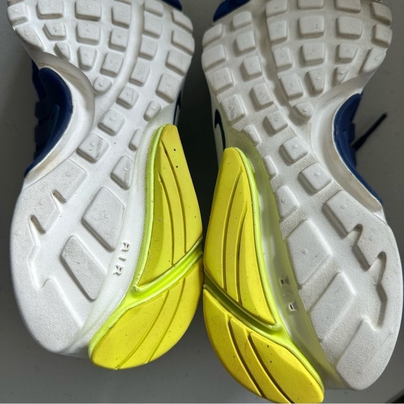 Nike Womens Air Presto Flyknit Ultra Running Shoe Deep Royal Blue Summit White 4 - Picture 5 of 8